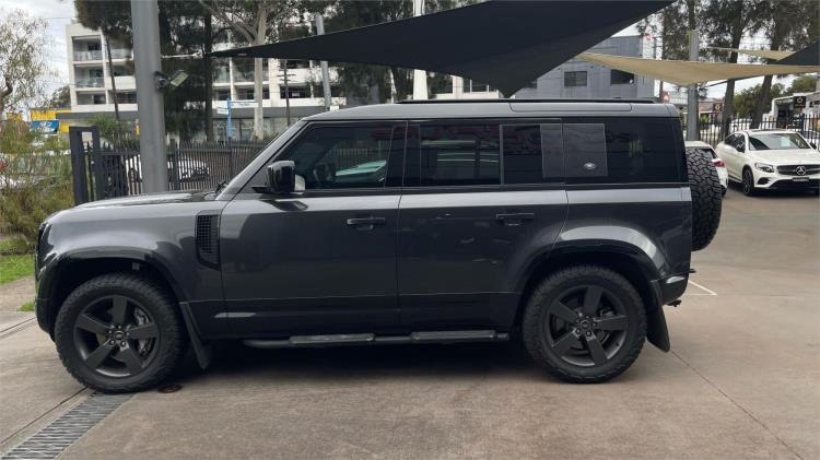 2023 Land Rover Defender Wagon 110 D300 X-Dynamic HSE L663 24MY