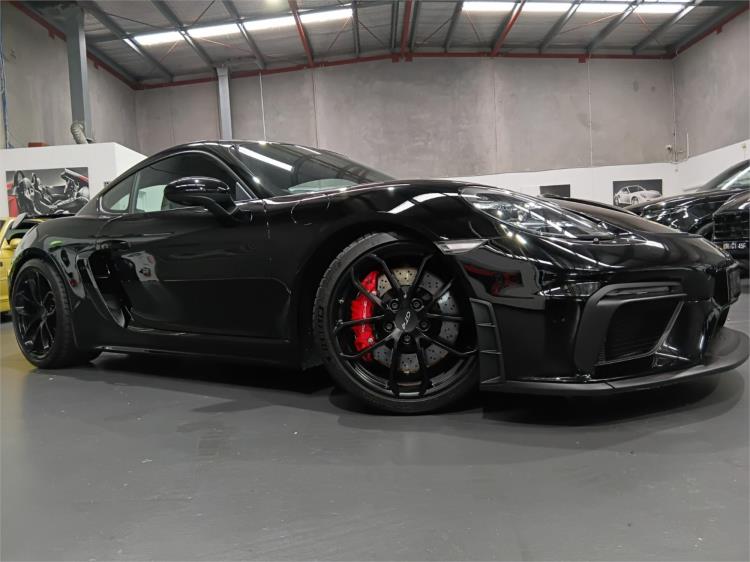 2020 Porsche 718 Coupe Cayman GT4 982 MY21