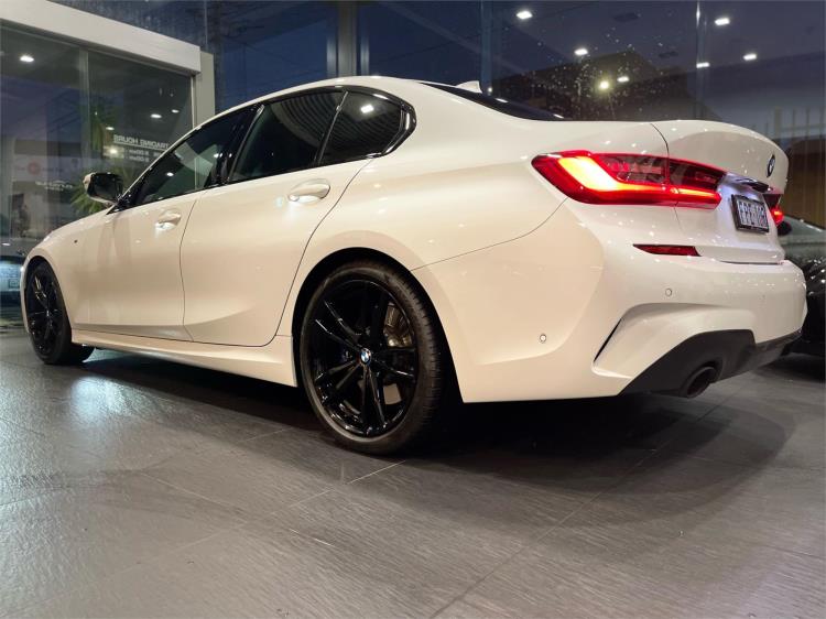 2020 BMW 3 Series Sedan 330i M Sport G20